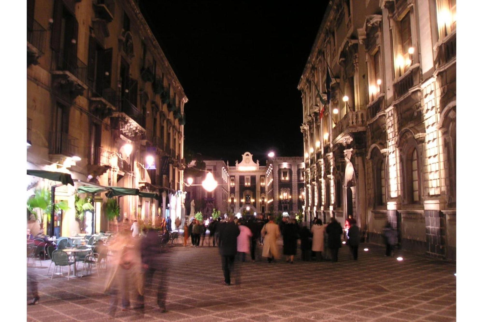 Arte House In The Historical Catania - Happy Rentals Eksteriør bilde