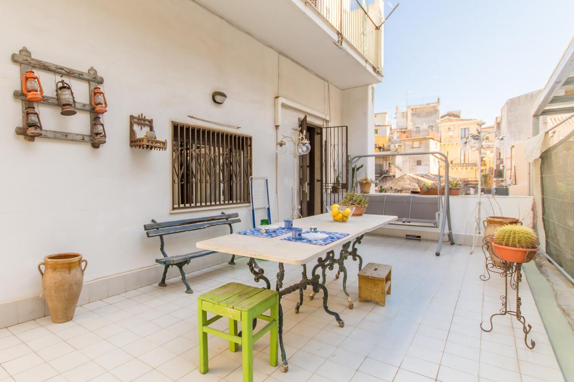 Arte House In The Historical Catania - Happy Rentals Eksteriør bilde